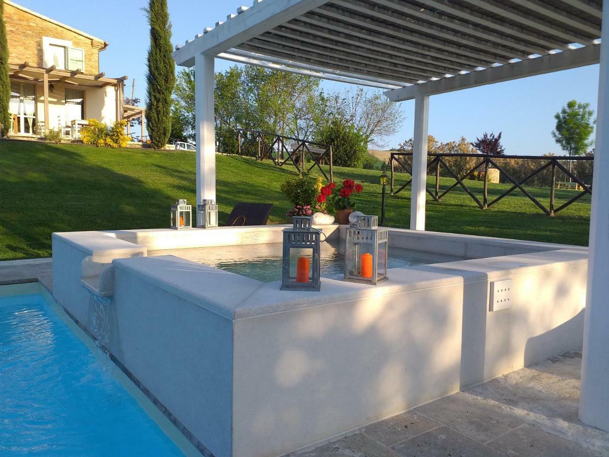 Le Maracla Country House Iesi Exterior photo